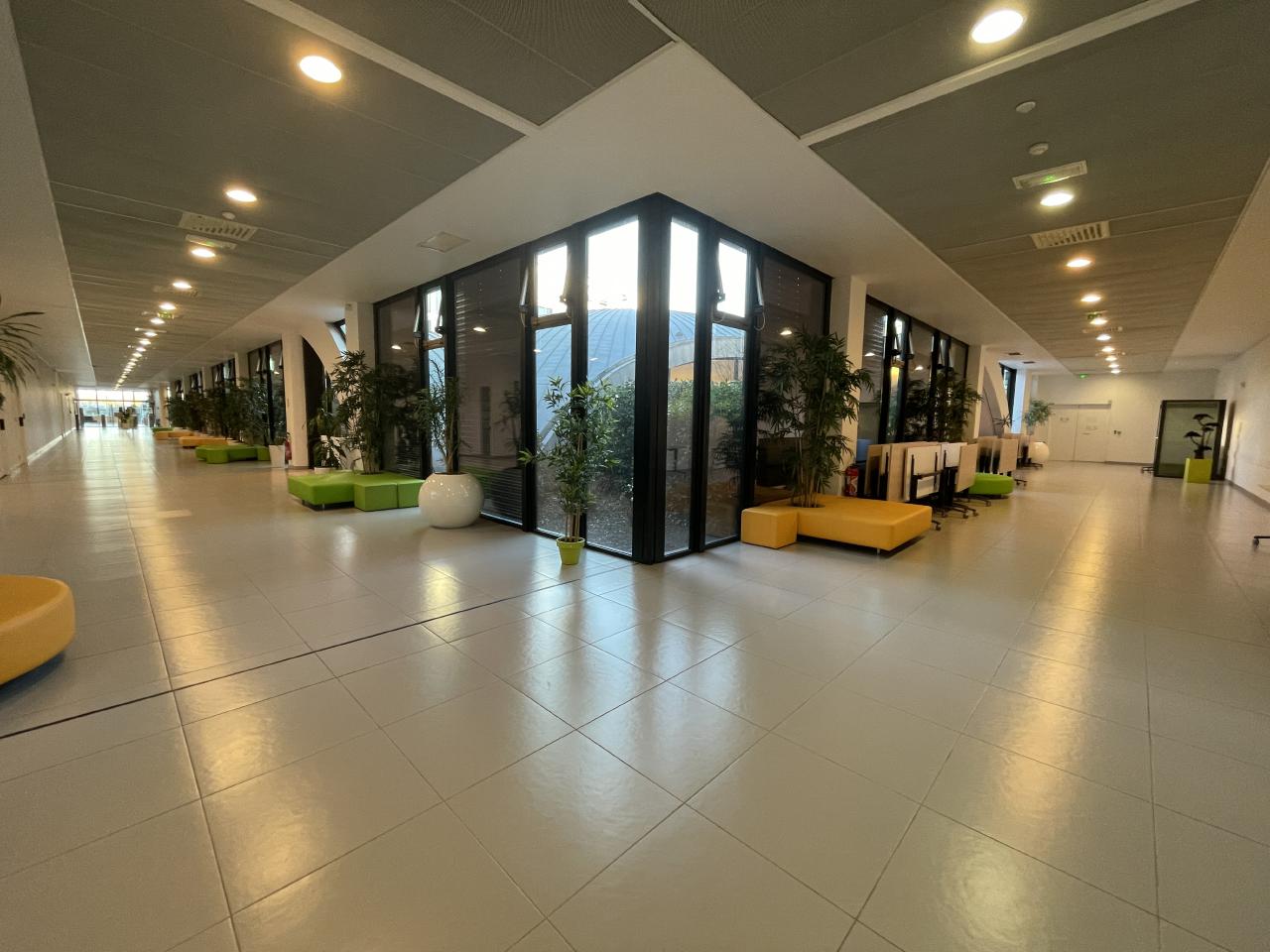 Bureau Cesson-Sévigné 3240m² Location bureau Cesson-Sévigné Ille-et-Vilaine OLBUR2113491 4
